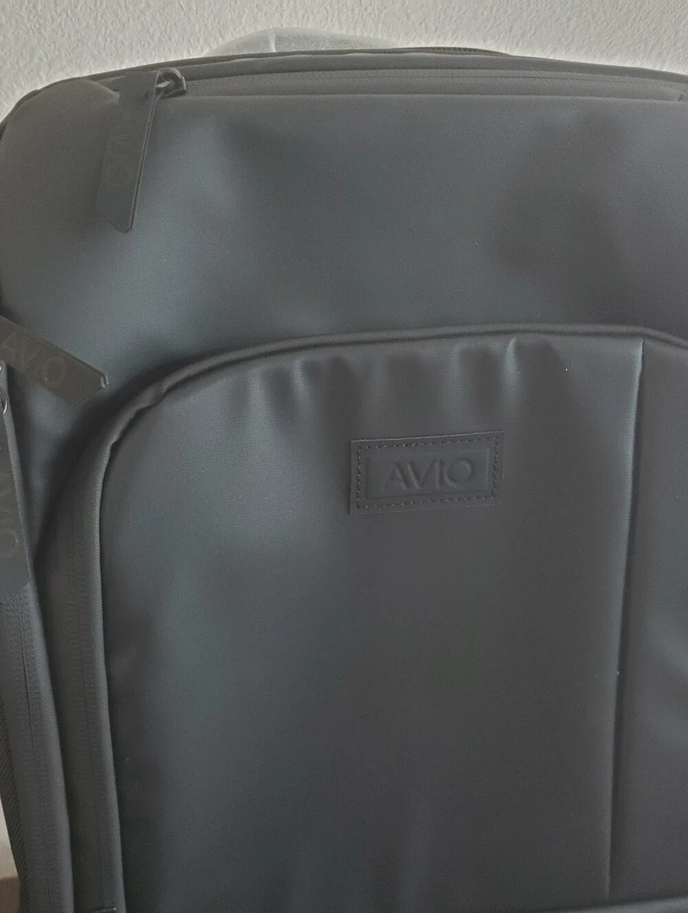 NWT AVIO APEX Vacuum Compression Travel Backpack Black